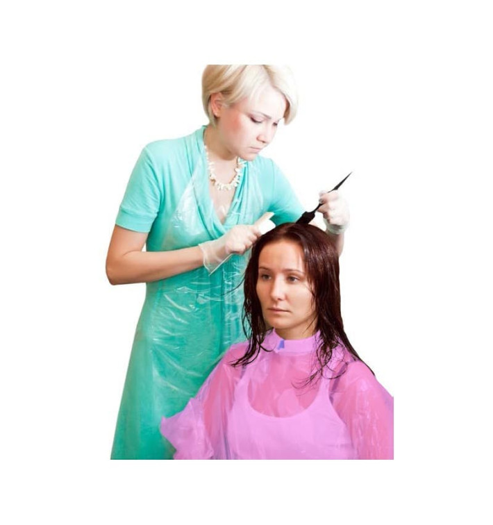Cape de Protection Teinture en PE Rose en Sachet (100 Utés) Cape de Protection Teinture en PE Rose en Sachet (100 Utés)
